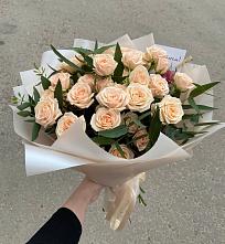 Букет Кремовые розы Латте в Курганинске